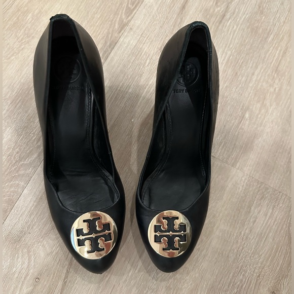 Tory Burch Classic Wedge Heel Size 9 - Picture 3 of 4